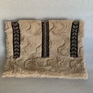 NEW INC Women’s Scarf/Wrap